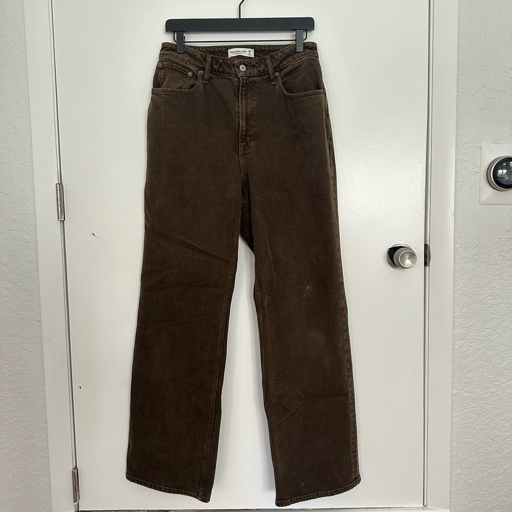 Abercrombie and Fitch 90s Relaxed Jean High Rise Curve Love
